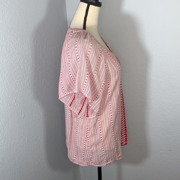 Caffe Marrahesh Red and White Short Sleeve Blouse Size Medium - Picture 3 of 16